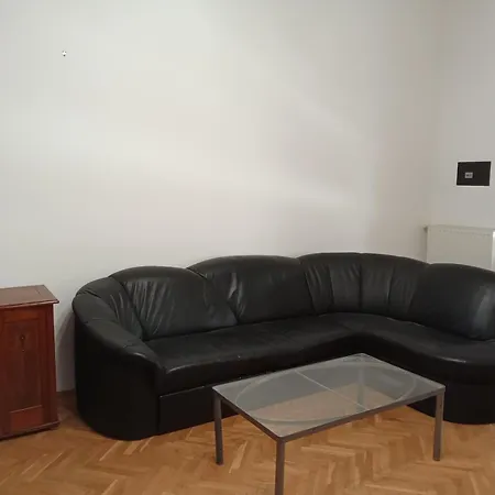 1052 Petőfi Sándor Utca 10 Apartman *